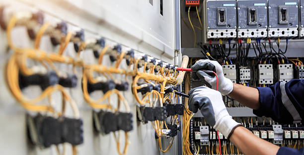 Professional Electrician technician working in Lima, OH